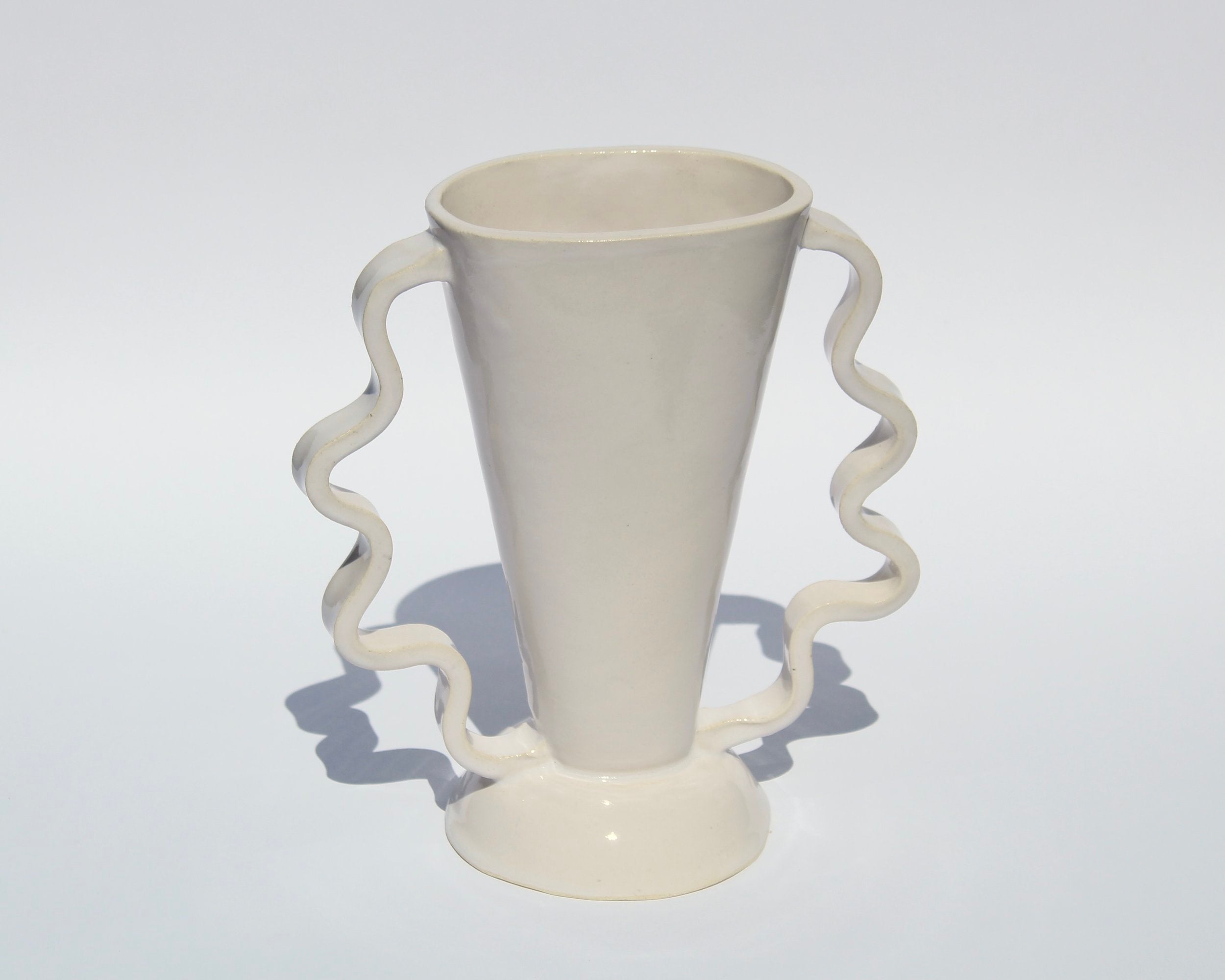Ceramic Stretch Wave Vase